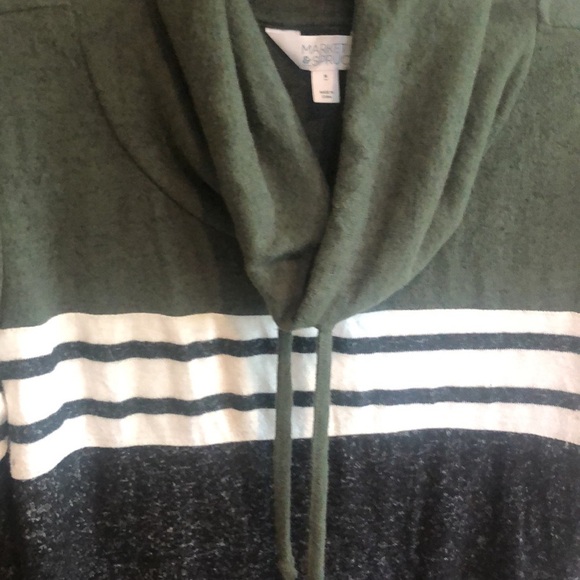 Market & Spruce Womans  Light Weight Turtle Neck  Sweater Size M - Picture 2 of 5